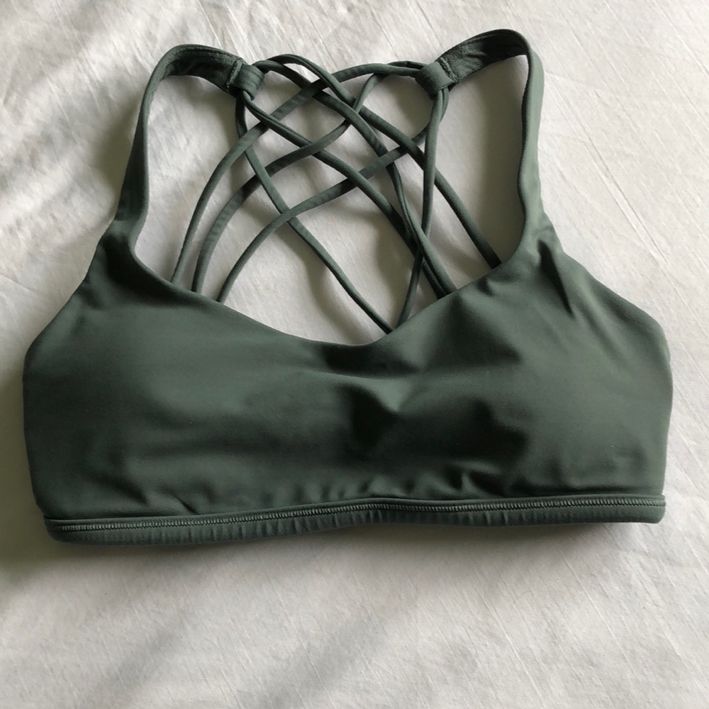 Lululemon sports bra